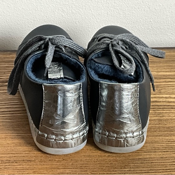 Andia Fora Wool Lined Navy Leather Sneaker, New in Box. - Picture 5 of 7